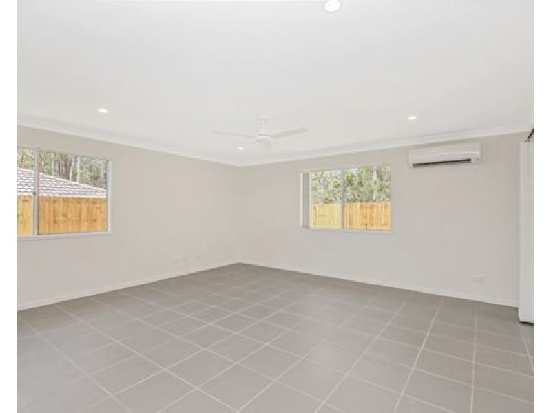 42 Harvard Street, Pimpama QLD 4209