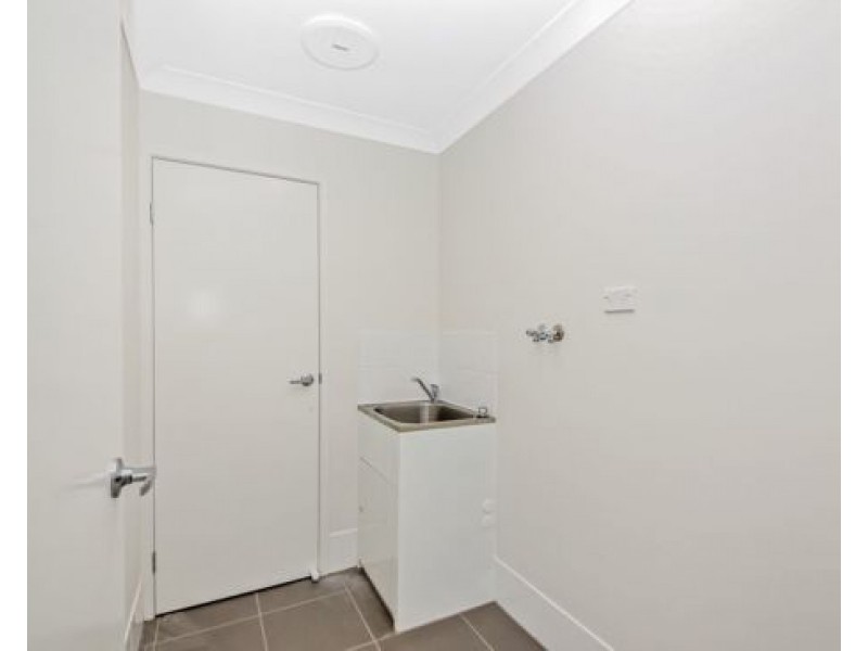 42 Harvard Street, Pimpama QLD 4209