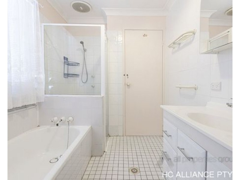 23 Regency Drive, Regents Park QLD 4118