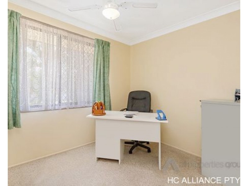 23 Regency Drive, Regents Park QLD 4118