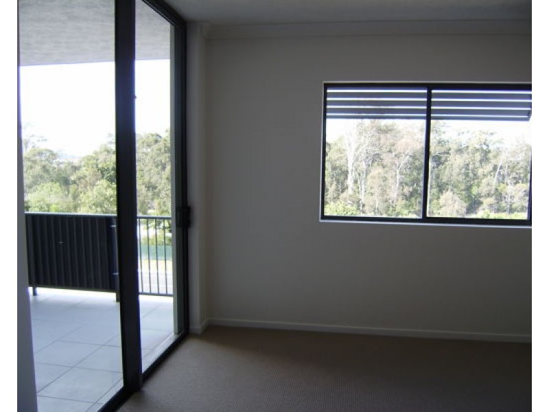 64/2 Acacia Court, Robina QLD 4226
