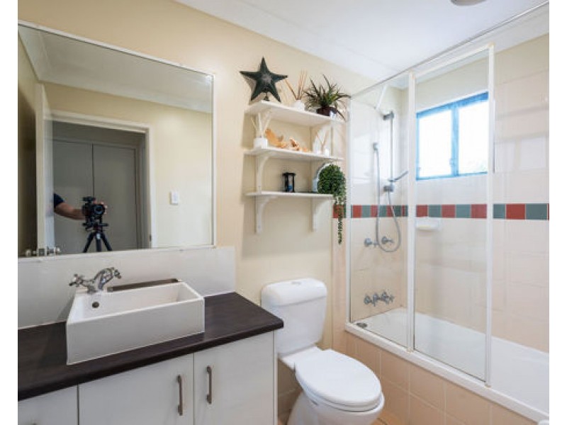 2/60-62 Beattie Road, Coomera QLD 4209