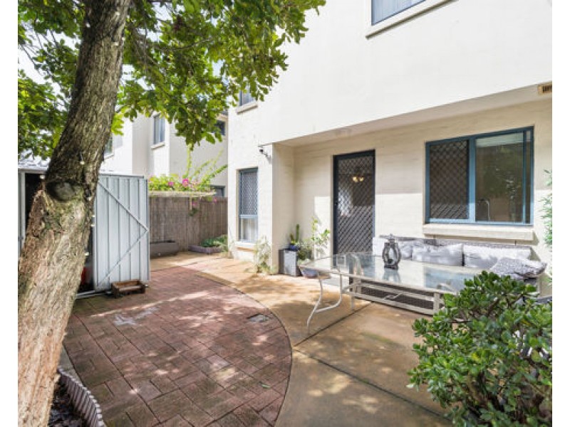 2/60-62 Beattie Road, Coomera QLD 4209