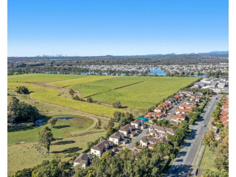 2/60-62 Beattie Road, Coomera QLD 4209