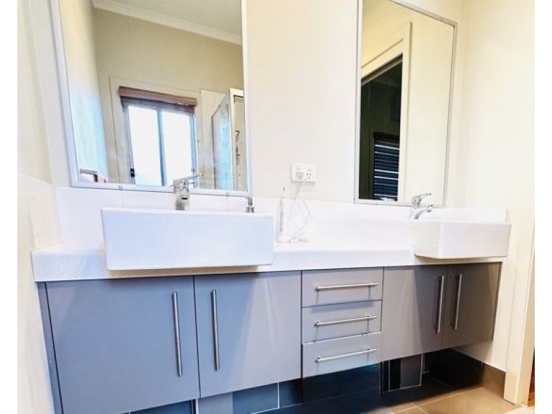 Unit 2/27 Anzac Road, Carina Heights QLD 4152