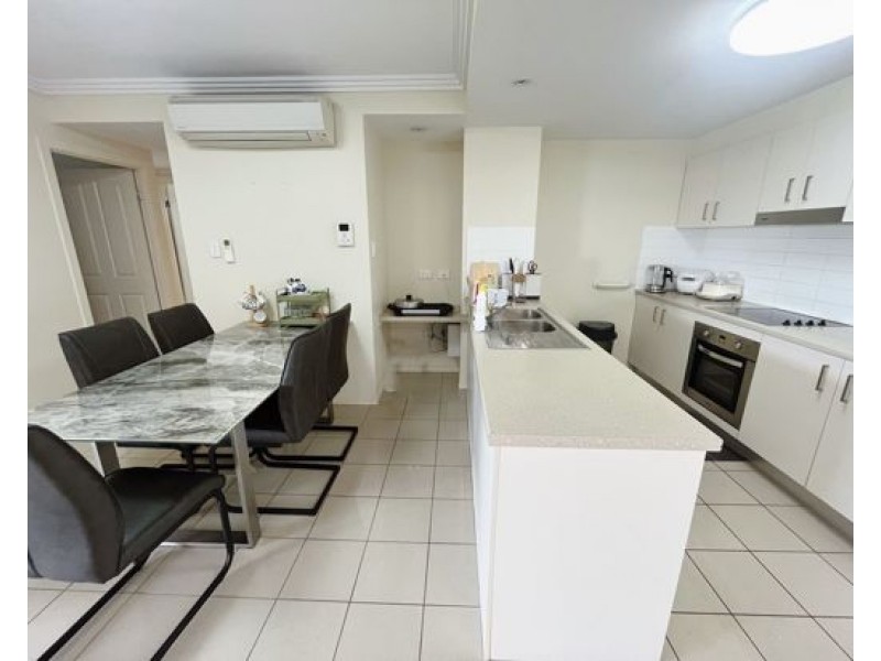 2180 Logan Road, Upper Mount Gravatt QLD 4122