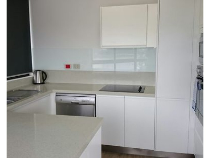 30 2890 Gold Coast Highway,Surfers Paradise, Surfers Paradise QLD 4217