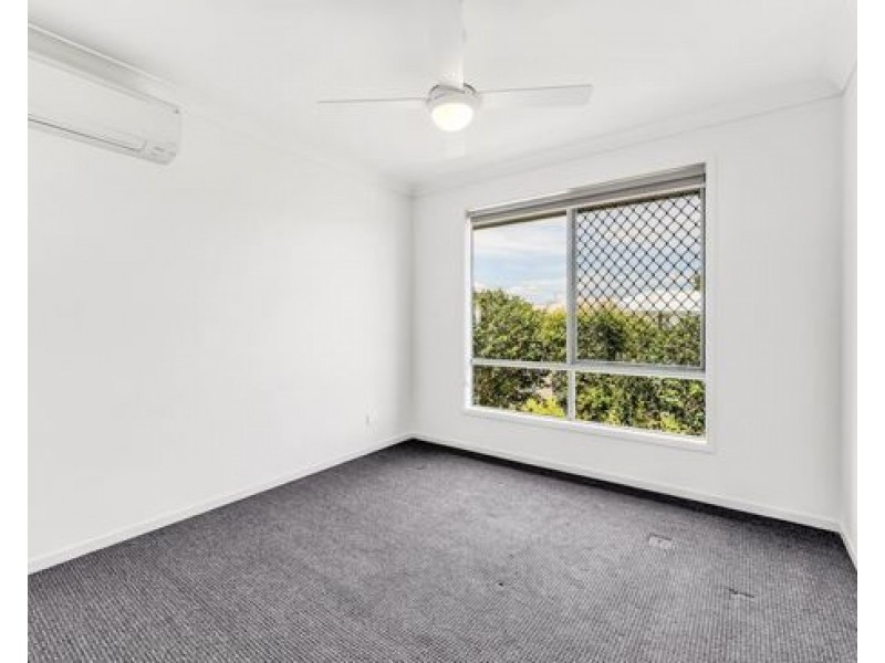 6 Naples Court, Redbank QLD 4301
