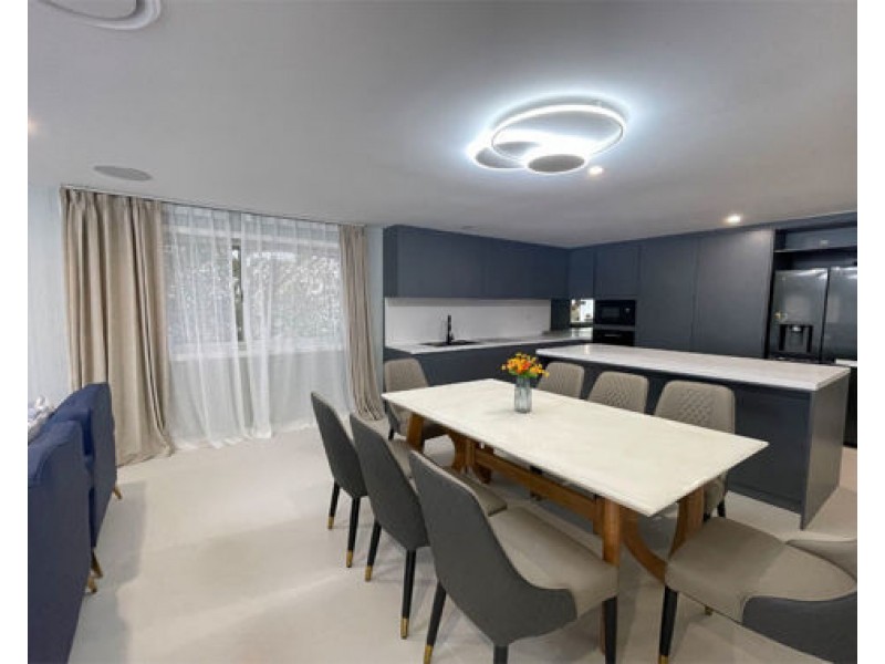 2/33 Sunrise Boulevard, Surfers Paradise QLD 4217