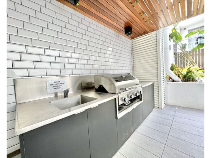 302/19 Felix Street, Lutwyche QLD 4030