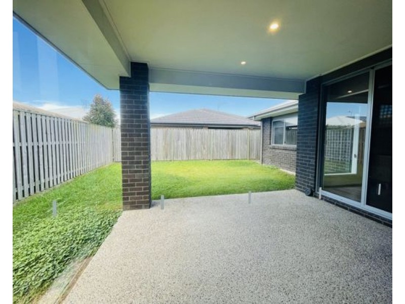 81 Swan Road, Pimpama QLD 4209