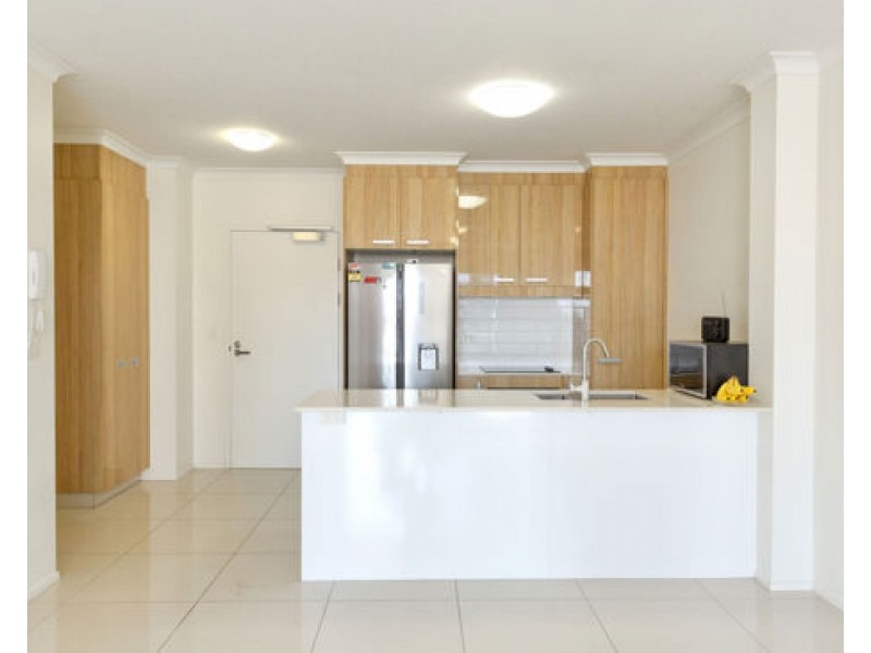 304 133 Scarborough Street Southport, Southport QLD 4215