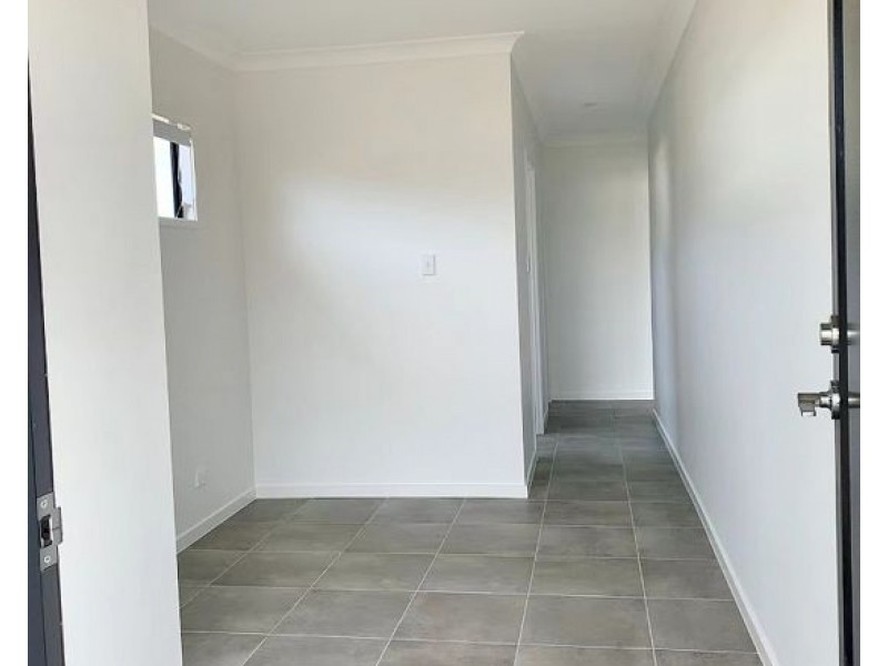 31 Tulloch Street, Logan Reserve QLD 4133