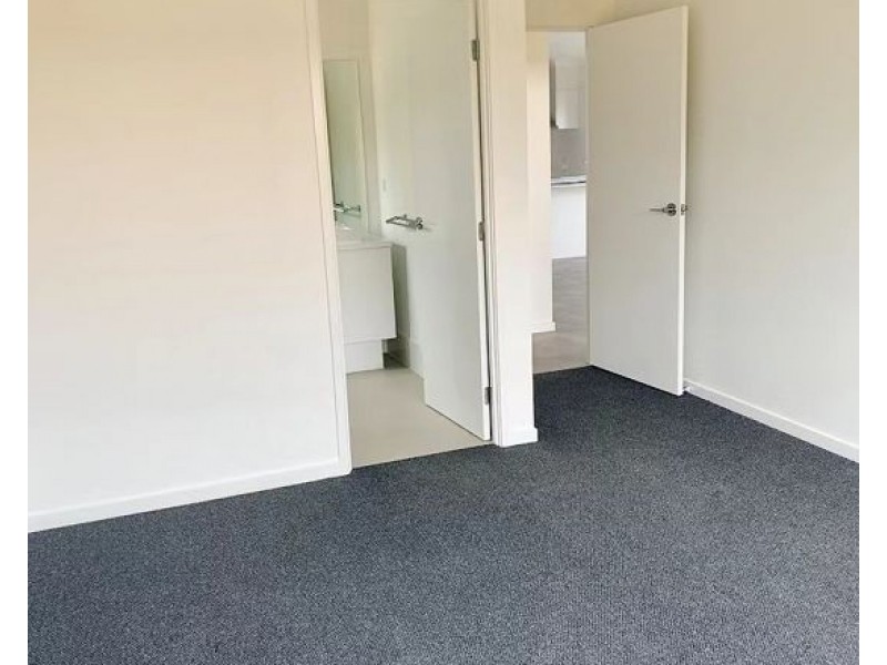 31 Tulloch Street, Logan Reserve QLD 4133