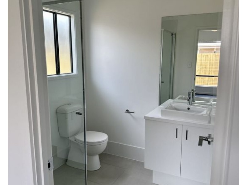 31 Tulloch Street, Logan Reserve QLD 4133