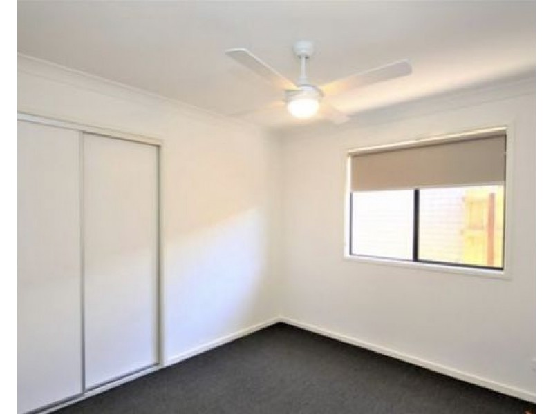 7 Bell Street, Silkstone QLD 4304