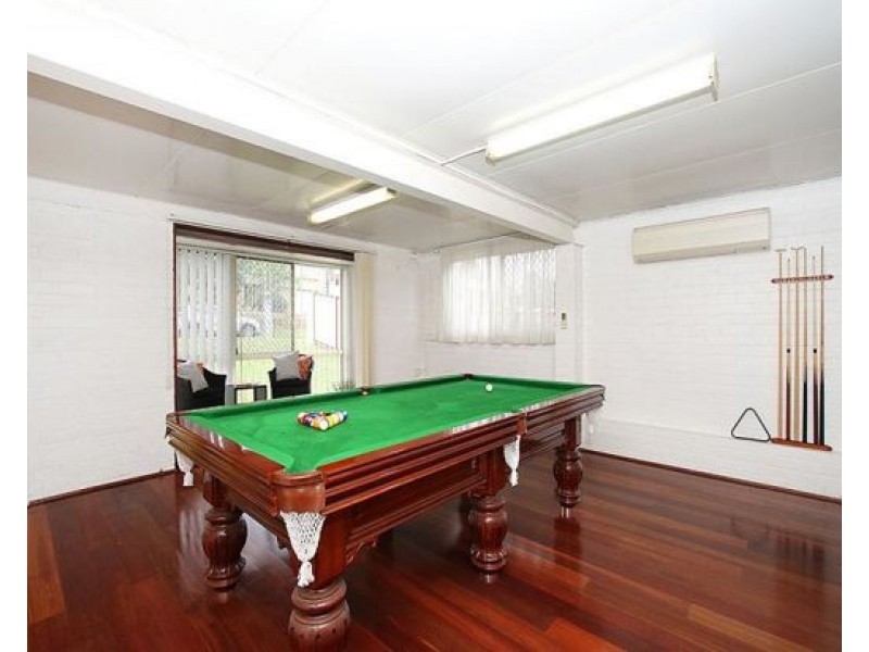 10 Chiniala St, Mansfield QLD 4122