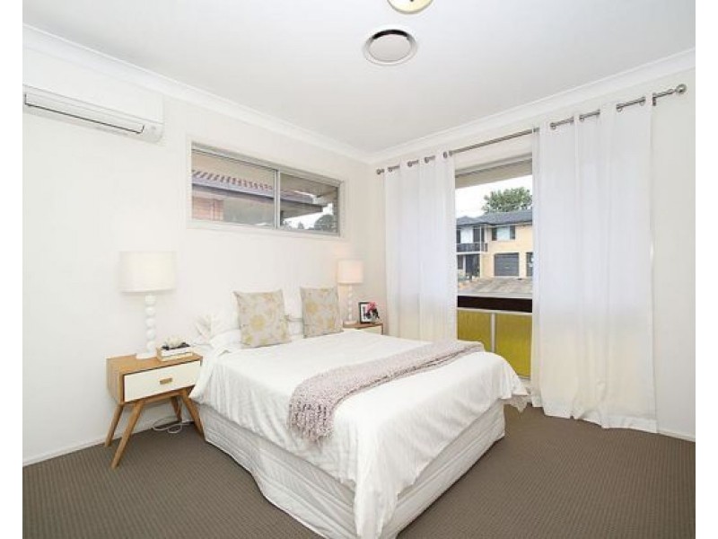 10 Chiniala St, Mansfield QLD 4122