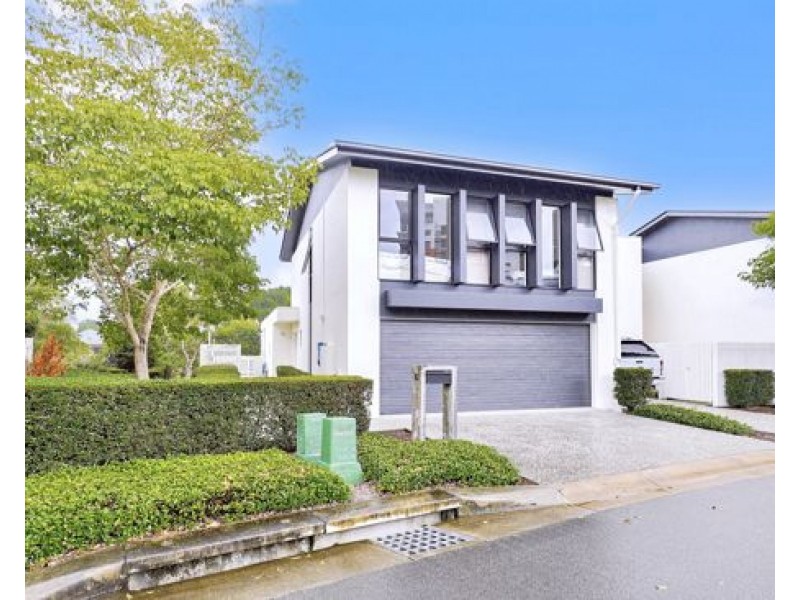 63 Easthill Dr, Robina QLD 4226