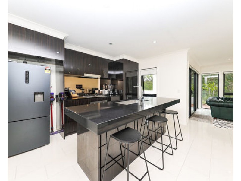 63 Easthill Dr, Robina QLD 4226