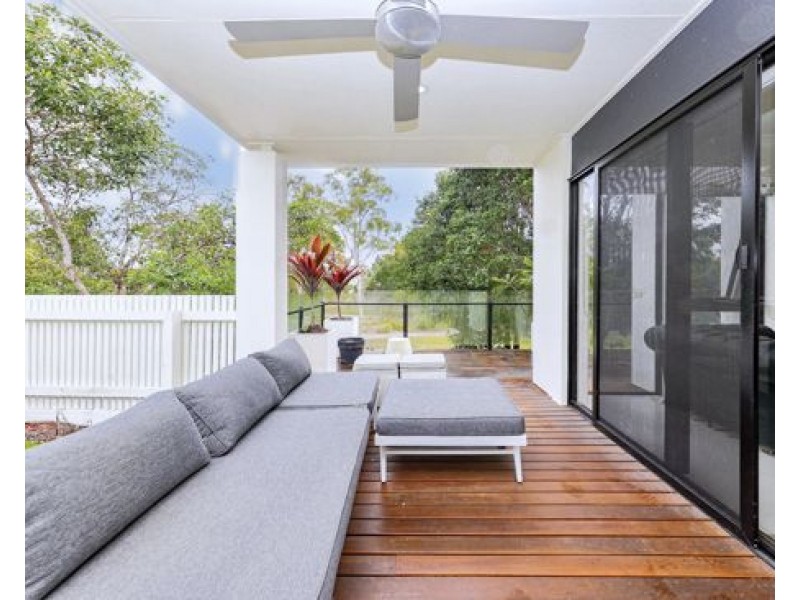 63 Easthill Dr, Robina QLD 4226