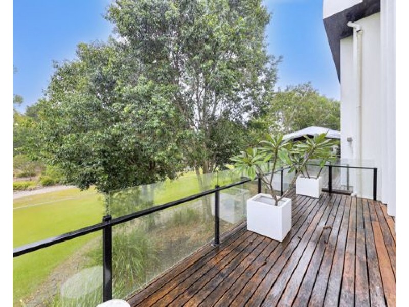 63 Easthill Dr, Robina QLD 4226