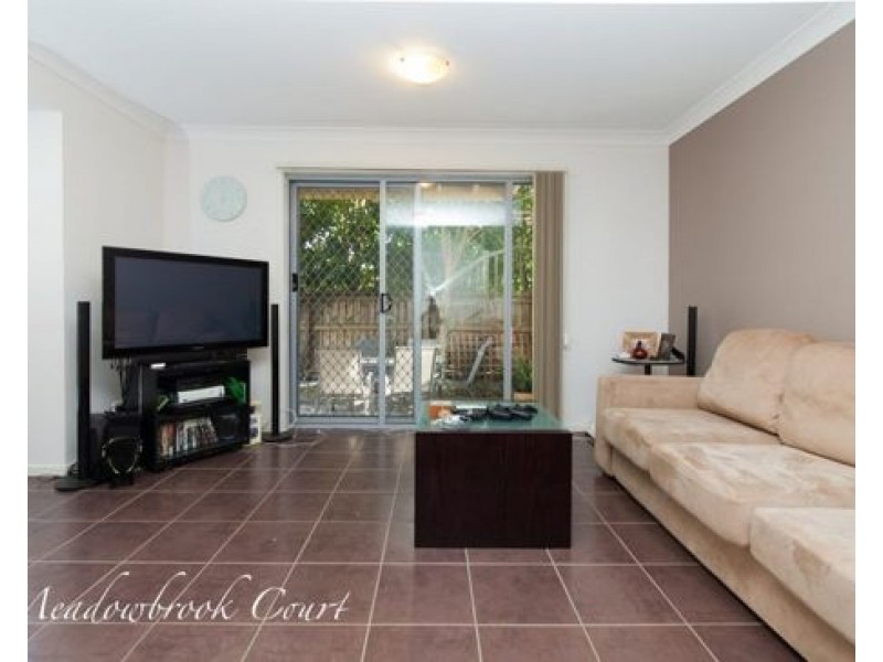 34-42 University Drive, Meadowbrook QLD 4131