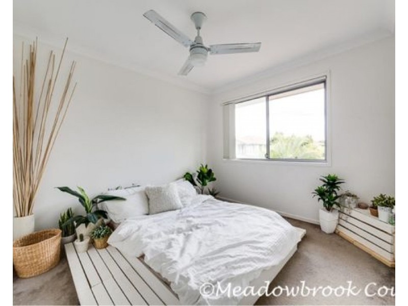 34-42 University Drive, Meadowbrook QLD 4131