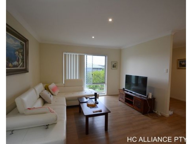2 ROBERTS CRES, Bellbird Park QLD 4300