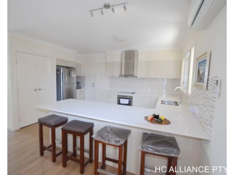 2 ROBERTS CRES, Bellbird Park QLD 4300