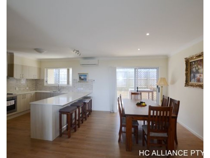 2 ROBERTS CRES, Bellbird Park QLD 4300