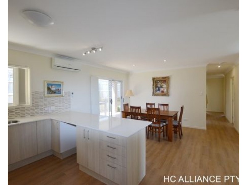 2 ROBERTS CRES, Bellbird Park QLD 4300