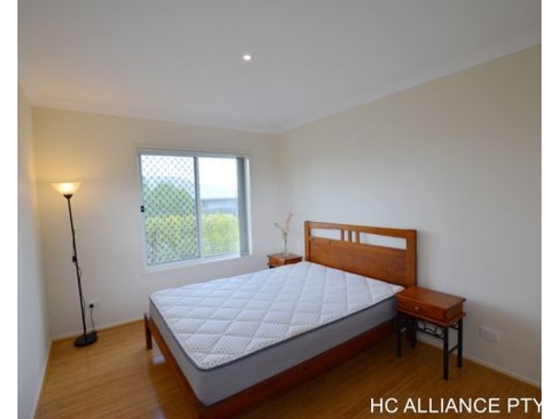 2 ROBERTS CRES, Bellbird Park QLD 4300