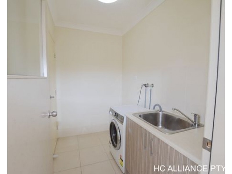2 ROBERTS CRES, Bellbird Park QLD 4300