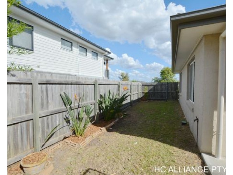 2 ROBERTS CRES, Bellbird Park QLD 4300