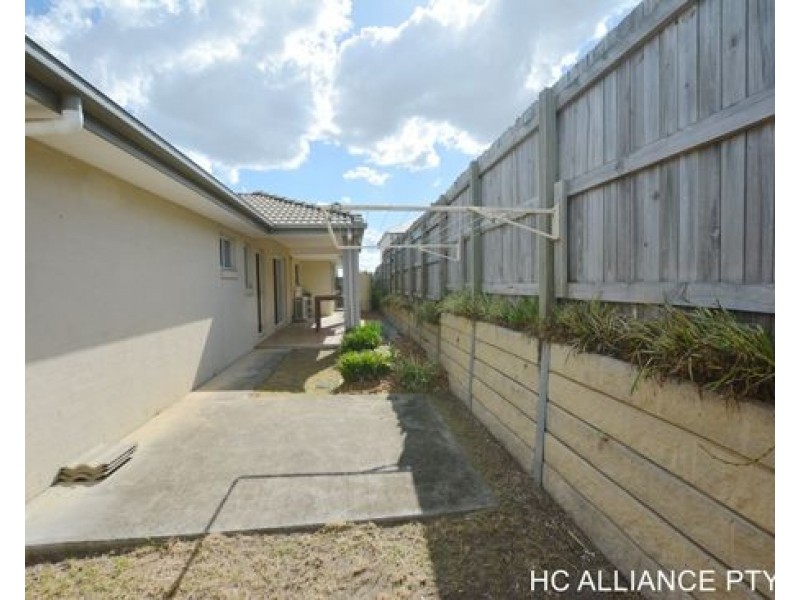 2 ROBERTS CRES, Bellbird Park QLD 4300