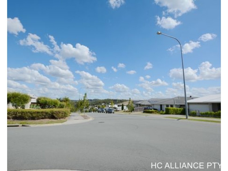 2 ROBERTS CRES, Bellbird Park QLD 4300
