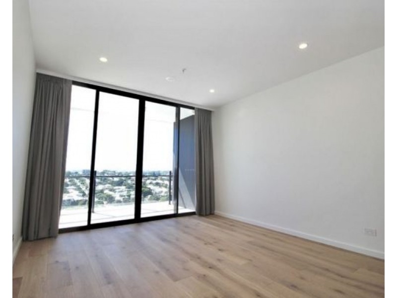 1504/17 Deshon Street, Woolloongabba QLD 4102