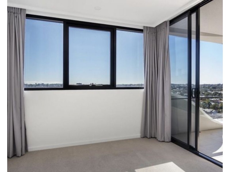 1504/17 Deshon Street, Woolloongabba QLD 4102