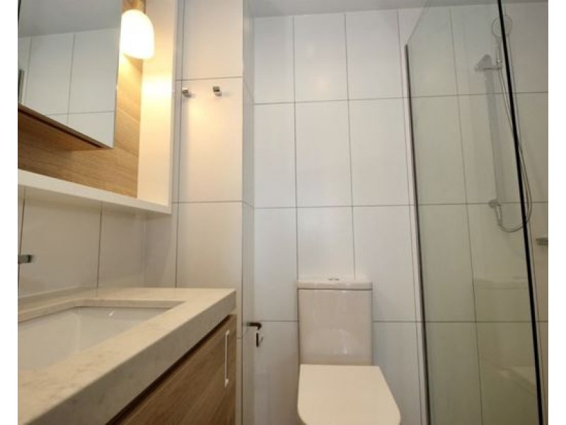 1504/17 Deshon Street, Woolloongabba QLD 4102