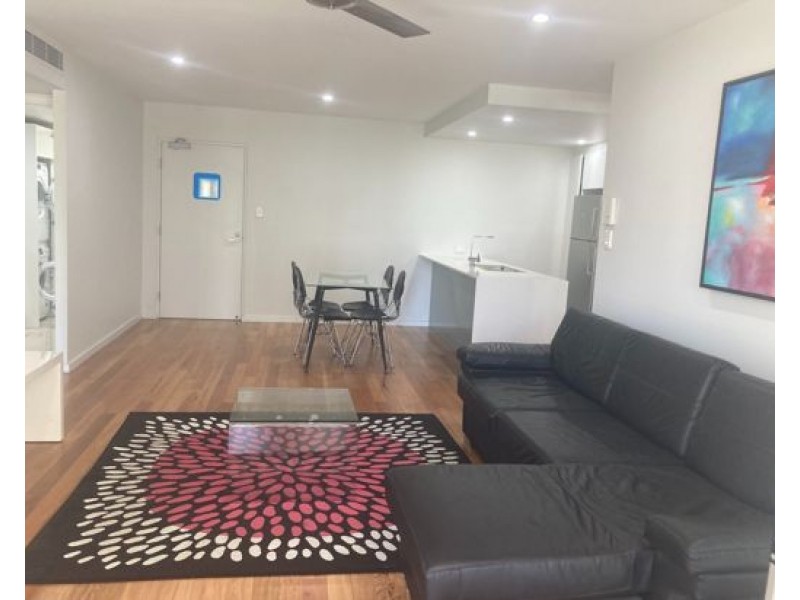 12 68 Benson Street, Toowong QLD 4066