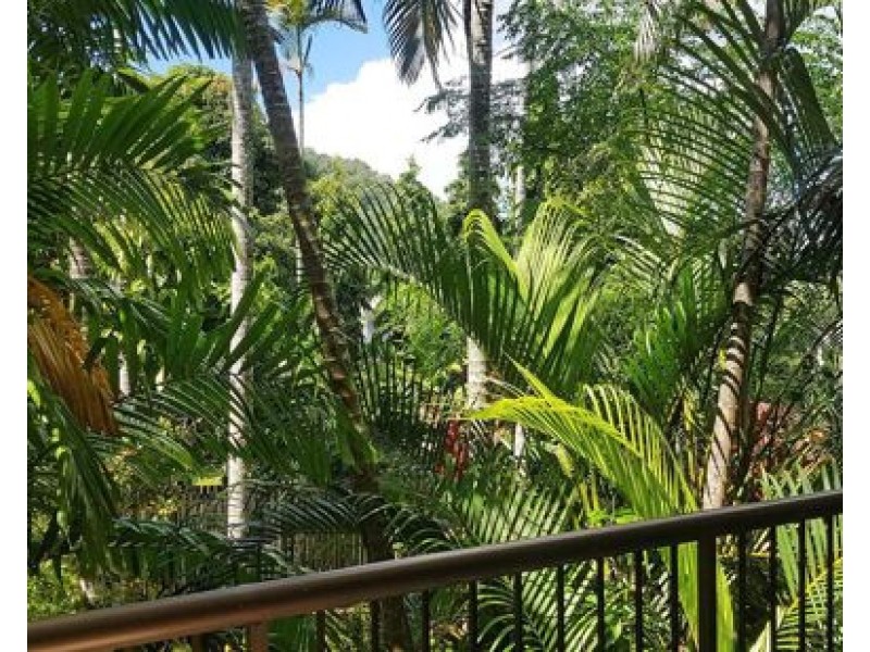 8 83-85 Moore Street, Trinity Beach QLD 4879