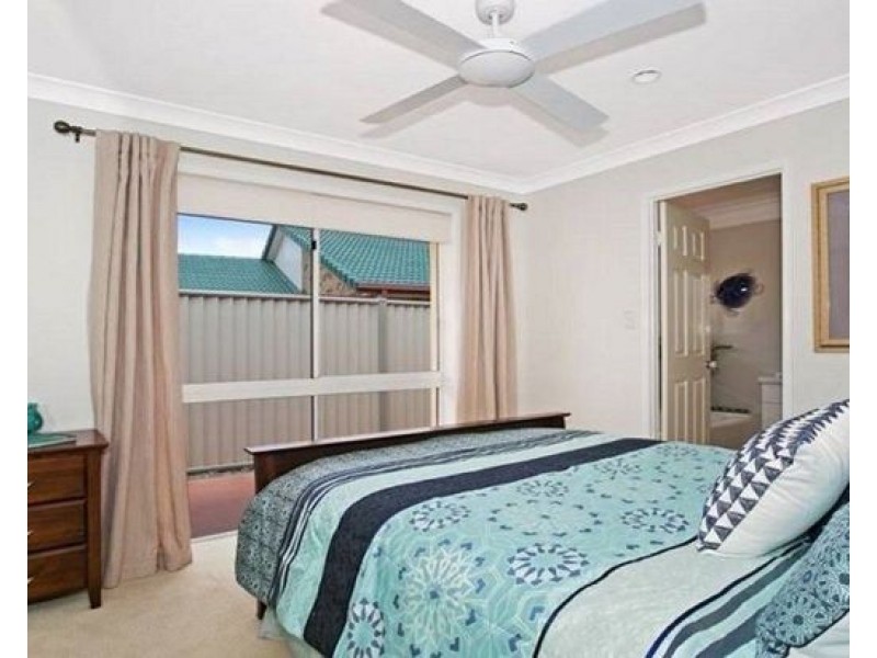 94 MONTEREY KEYS DRIVE, Helensvale QLD 4212