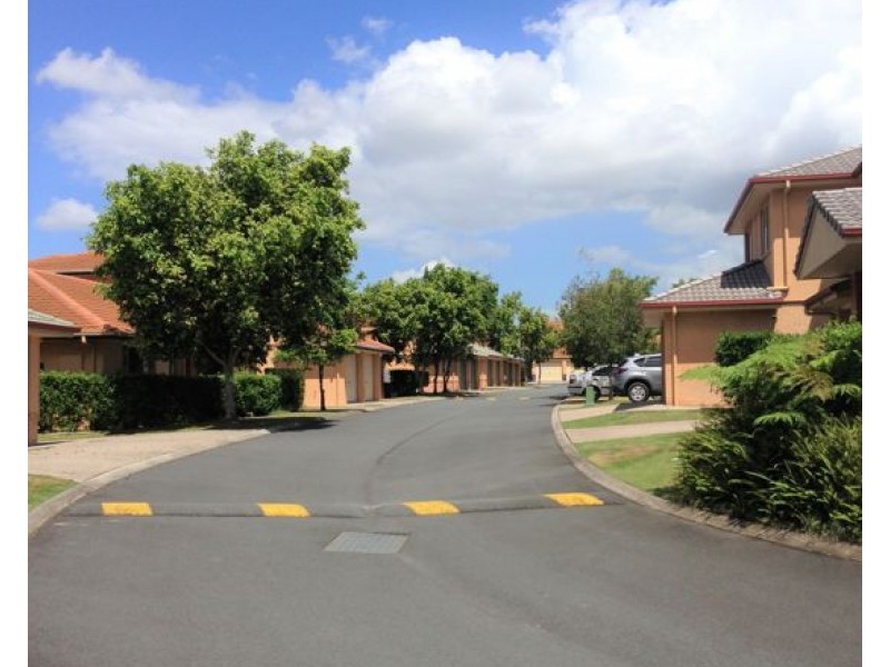 62 COORA ST, Wishart QLD 4122