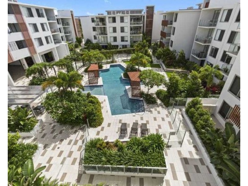 4204 1-7 WATERFORD COURT, Bundall QLD 4217