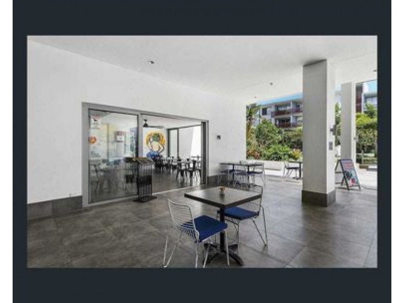 4204 1-7 WATERFORD COURT, Bundall QLD 4217