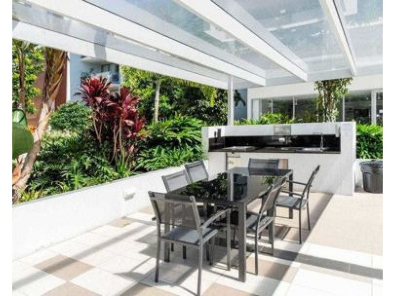 4204 1-7 WATERFORD COURT, Bundall QLD 4217