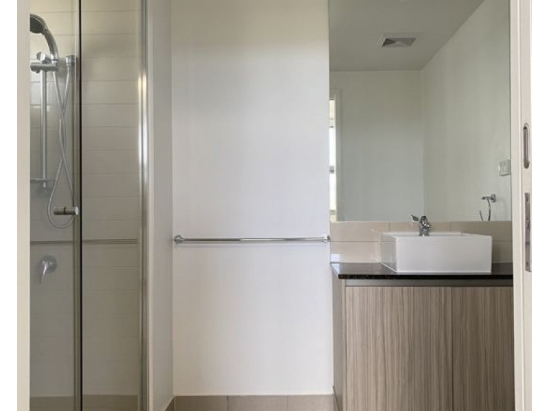 2500 42 Laver Drive, Robina QLD 4226