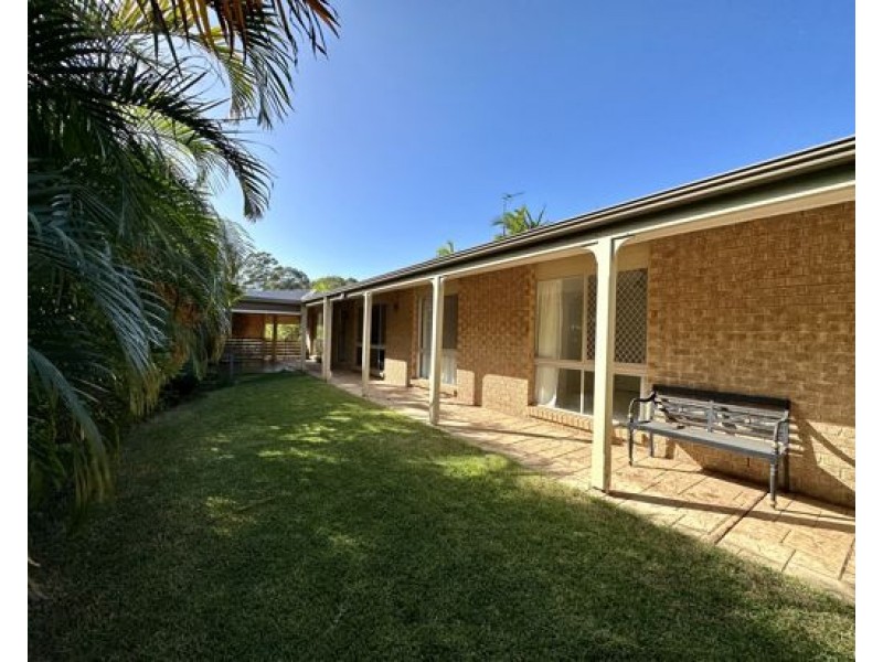 11 Ben Hogan Crescent, Parkwood QLD 4214