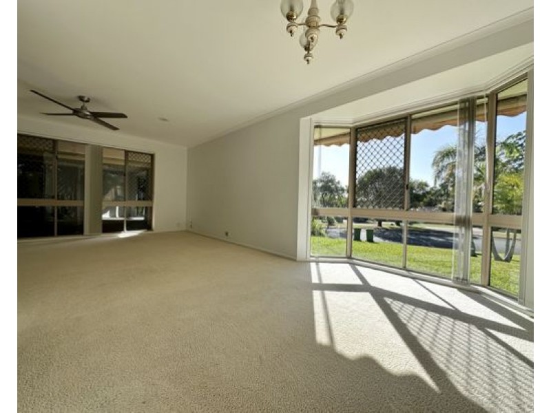 11 Ben Hogan Crescent, Parkwood QLD 4214